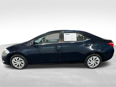 Used 2018 Toyota Corolla LE FWD image 8