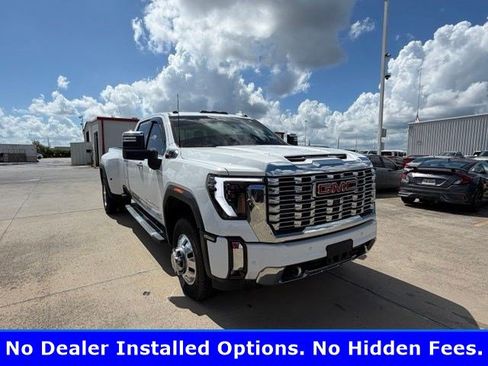Used 2025 GMC Sierra 3500 Denali AWD/4WD image 3