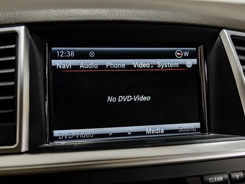 Used 2015 Mercedes-Benz ML 350 4MATIC w/ Premium 1 Package image 34