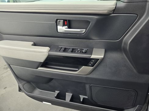 Used 2023 Toyota Sequoia Limited image 27