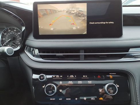 Certified 2024 INFINITI QX60 Pure image 19