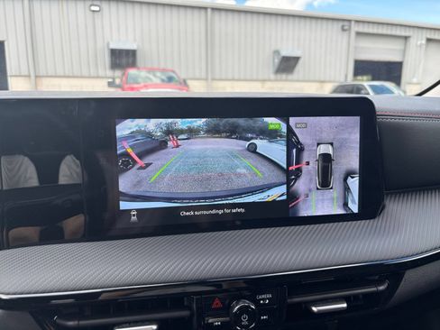 Used 2026 Nissan Kicks SR FWD image 21