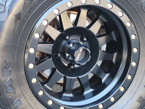 Used 2013 Toyota Tacoma 2WD Regular Cab image 4