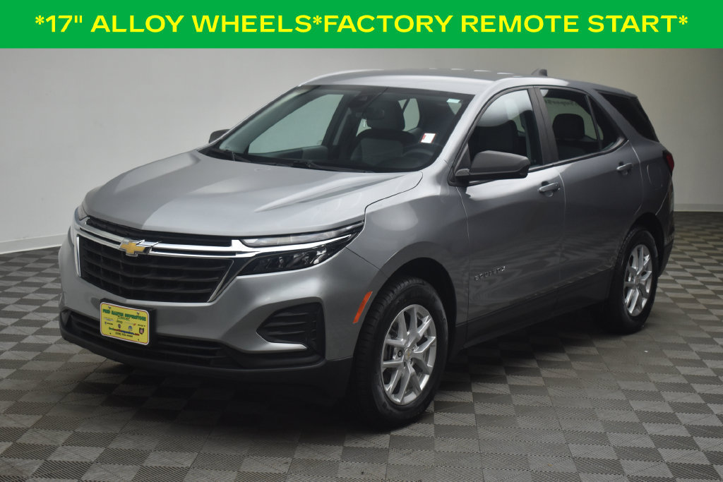 Used 2023 Chevrolet Equinox LS w/ Driver Confidence II Package AWD/4WD image 2