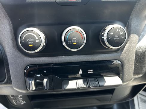 Used 2023 RAM 2500 Tradesman AWD/4WD image 28