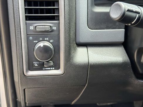 Used 2020 RAM 1500 Tradesman w/ Chrome Plus Package RWD image 27