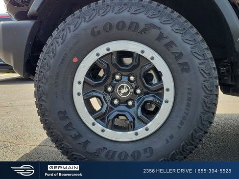 New 2025 Ford Bronco Outer Banks w/ Sasquatch Package AWD/4WD image 9
