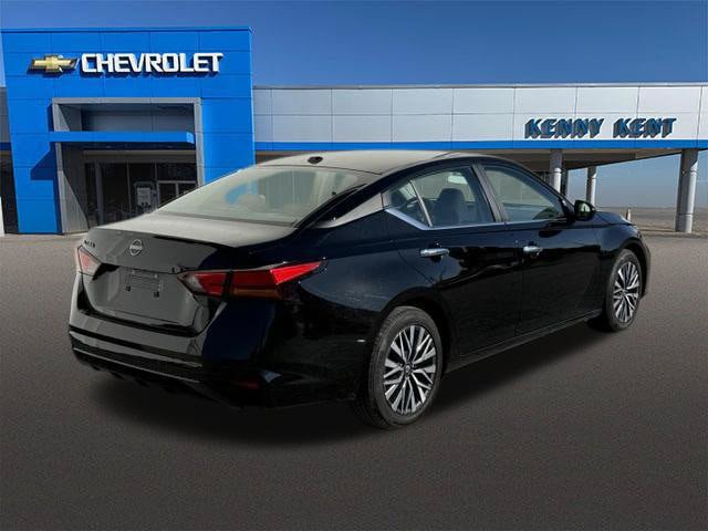 Used 2025 Nissan Altima 2.5 SV FWD image 5