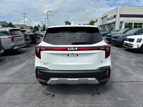 New 2026 Kia Seltos LX AWD/4WD image 6