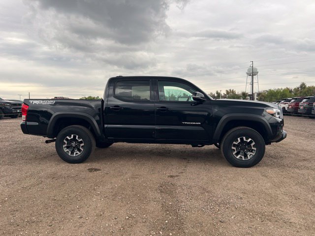 Used 2019 Toyota Tacoma TRD Off-Road AWD/4WD image 7