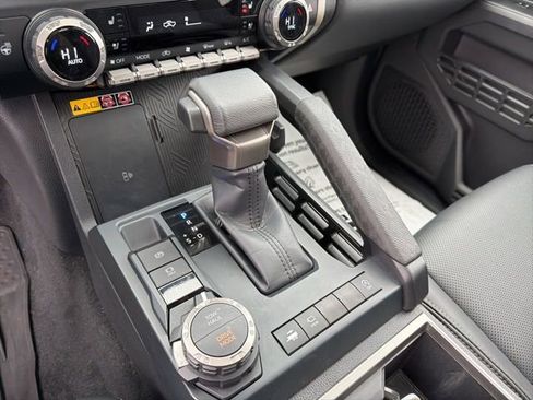 Used 2025 Toyota Tacoma Limited image 21