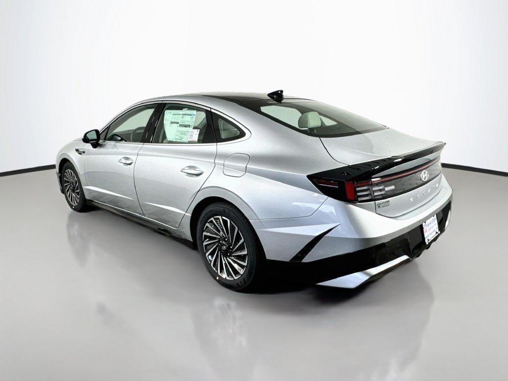 New 2026 Hyundai Sonata SEL FWD image 6