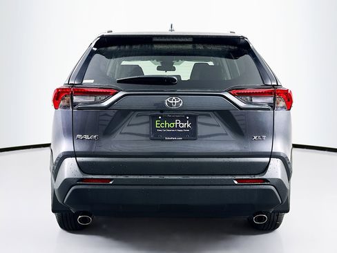 Used 2025 Toyota RAV4 XLE w/ Convenience Package FWD image 7
