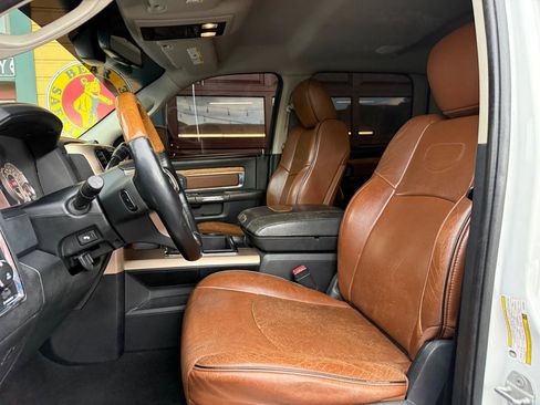 Used 2014 RAM 2500 Longhorn w/ Convenience Group image 12