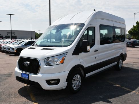 Used 2022 Ford Transit 350 XLT RWD image 9