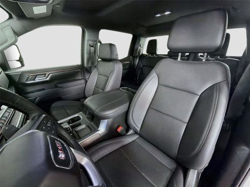 Used 2024 GMC Sierra 1500 SLT w/ SLT Convenience Package AWD/4WD image 19