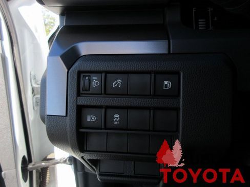 Certified 2025 Toyota 4Runner SR5 image 16