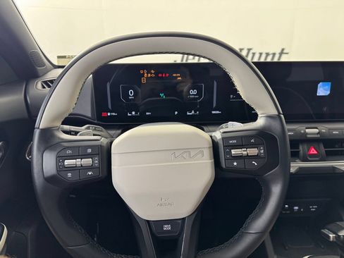 Used 2025 Kia K4 GT-Line FWD image 13