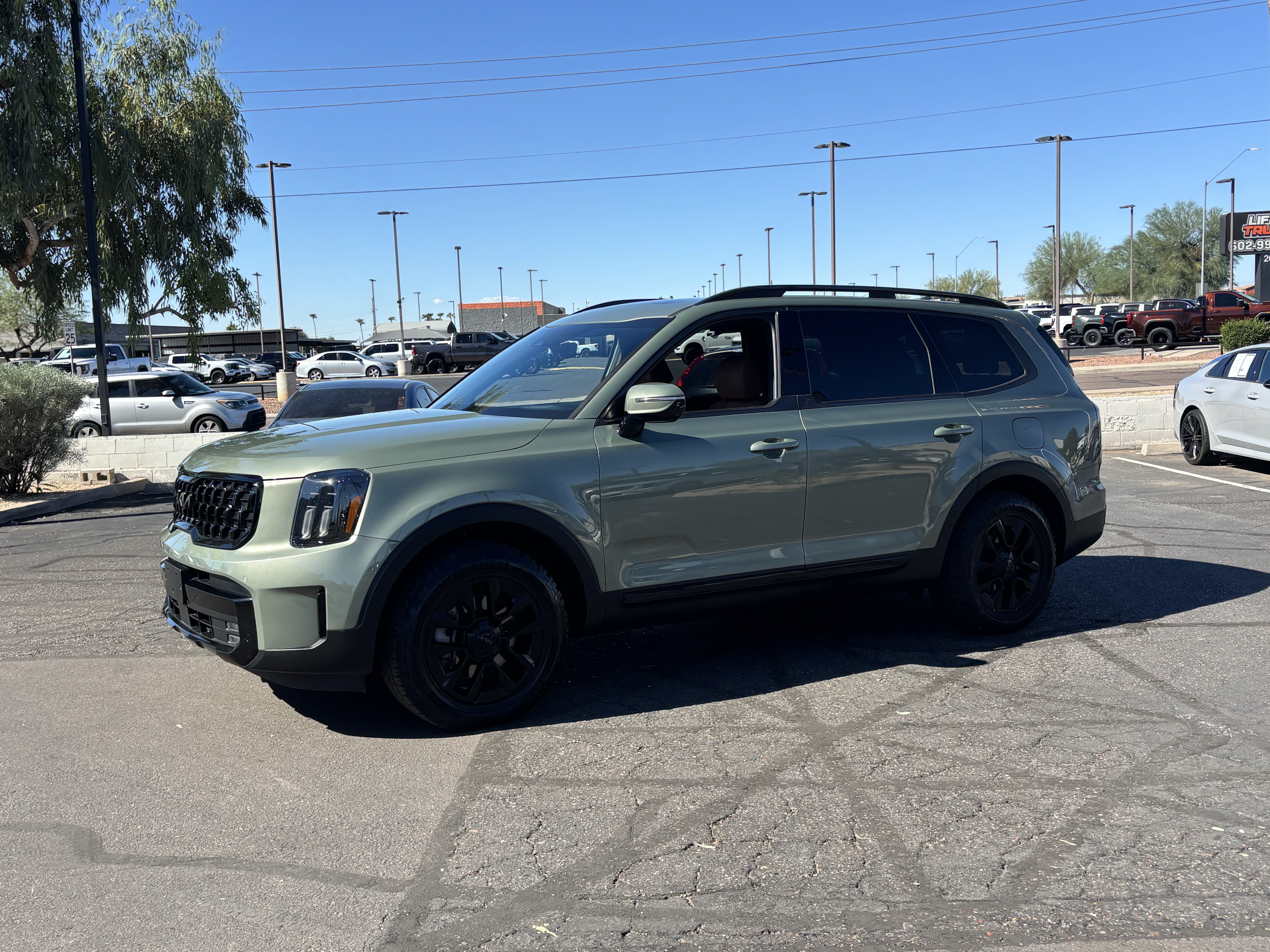 Certified 2025 Kia Telluride SX Prestige X-Pro AWD/4WD image 6
