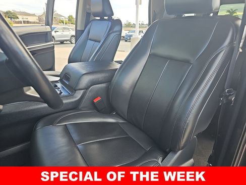 Used 2024 Ford Expedition XLT image 16