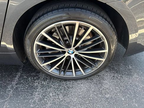 Used 2023 BMW 530i w/ Executive Package RWD image 7