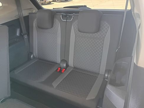 Used 2020 Volkswagen Tiguan S FWD image 35