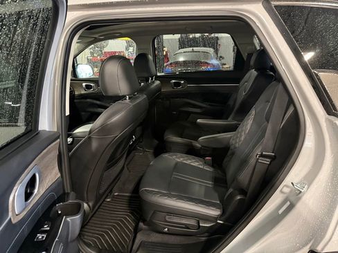 Certified 2023 Kia Sorento SX Prestige image 23