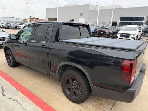 Used 2023 Honda Ridgeline Black Edition image 2