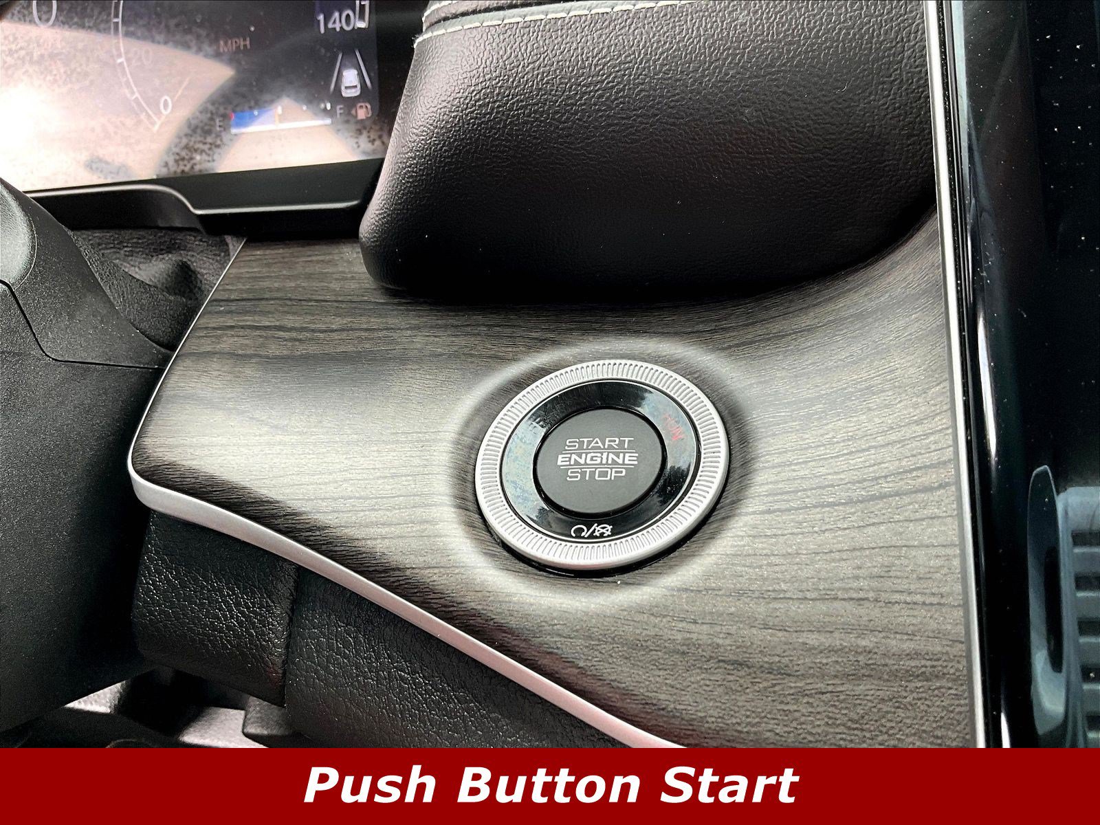Used 2023 Jeep Grand Cherokee Limited AWD/4WD image 39