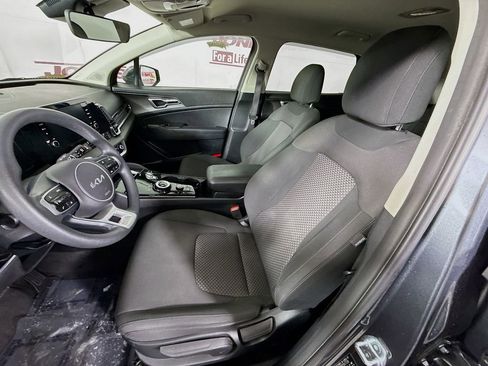Used 2023 Kia Sportage LX image 24