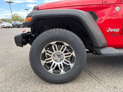 Used 2019 Jeep Wrangler Unlimited Sport S AWD/4WD image 16