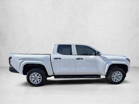 Used 2024 Toyota Tacoma SR image 4