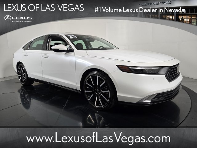 Used 2023 Honda Accord Touring image 1