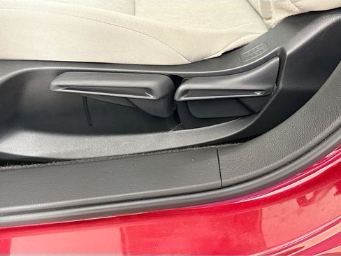 Certified 2025 Honda Accord LX image 22