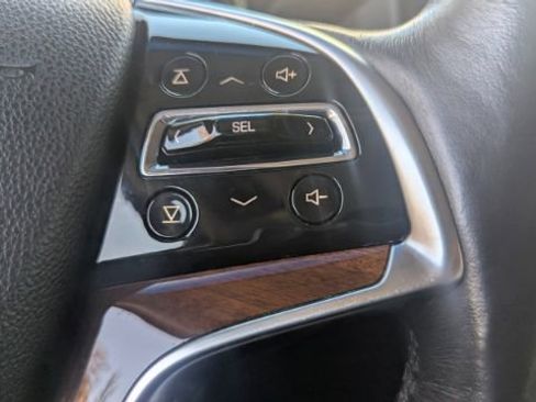 Used 2015 Cadillac Escalade Premium image 28
