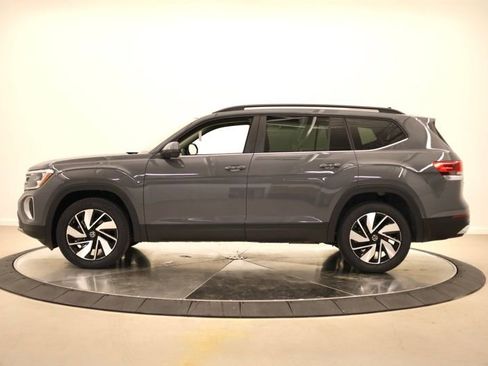 New 2026 Volkswagen Atlas SE image 6
