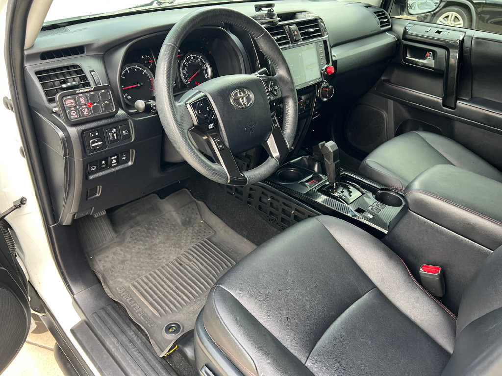 Used 2022 Toyota 4Runner TRD Off-Road Premium AWD/4WD image 18