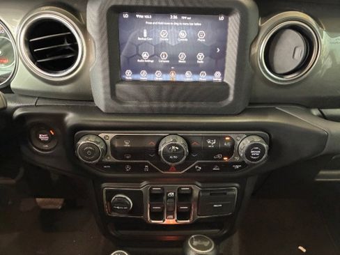 Used 2021 Jeep Wrangler Unlimited Sahara w/ Safety Group image 17