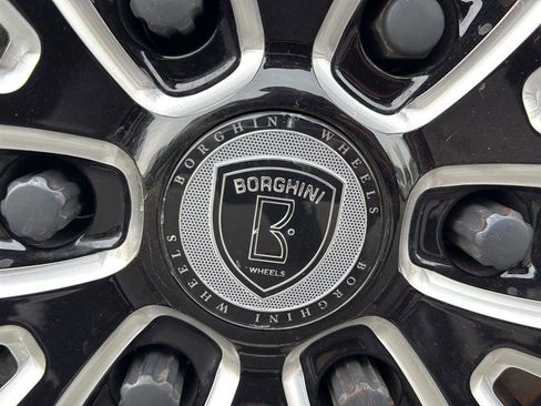 Used 2022 Nissan Armada Platinum w/ Captain's Chairs Package image 6