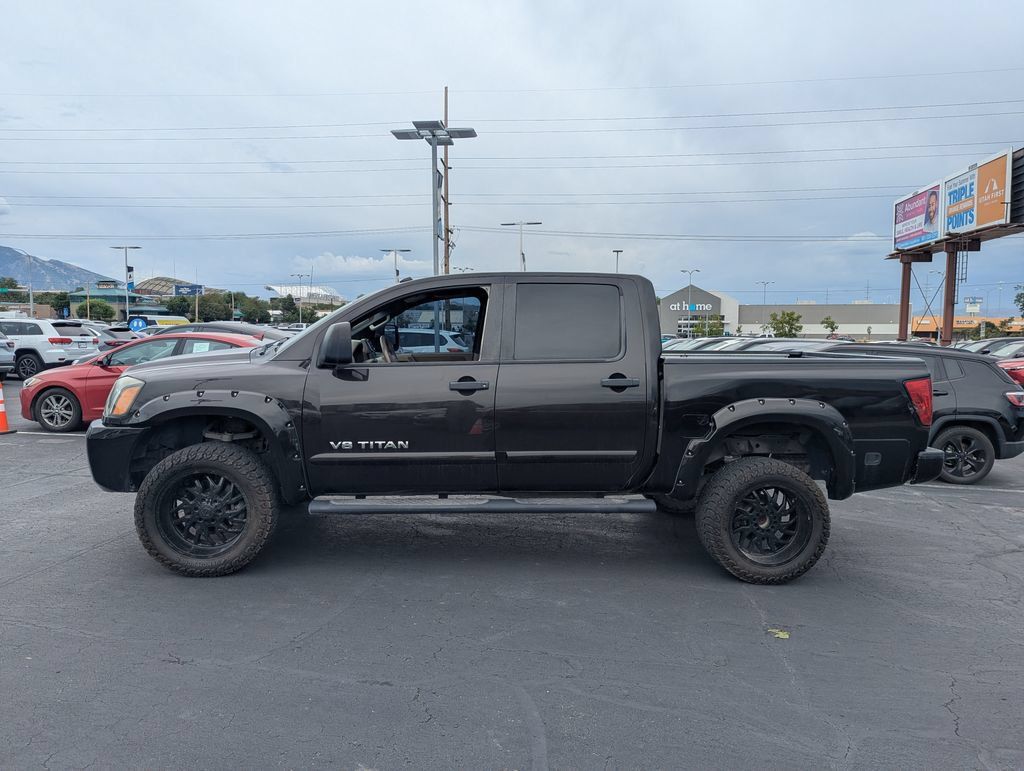 Used 2013 Nissan Titan 4x4 Crew Cab image 8