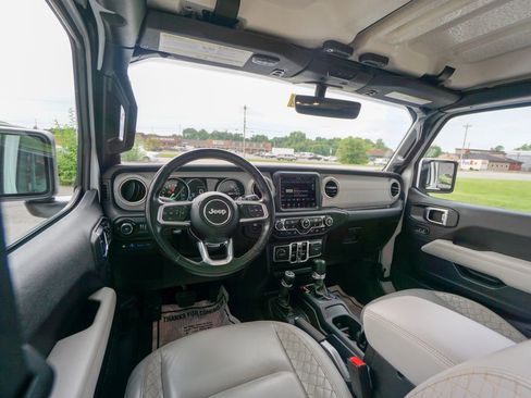 Used 2021 Jeep Wrangler Unlimited Sahara image 15