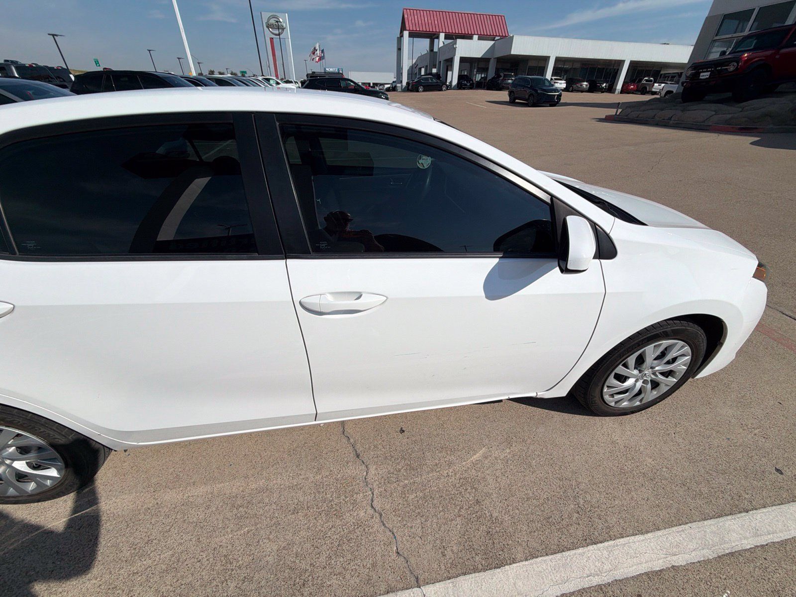 Used 2019 Toyota Corolla LE FWD image 19
