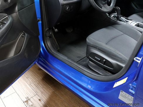 Used 2016 Chevrolet Cruze LT w/ Convenience Package image 24