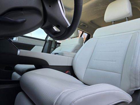 Used 2025 Hyundai Santa Fe Calligraphy image 22