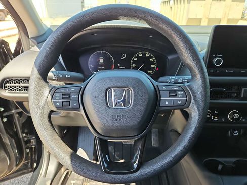 Used 2025 Honda HR-V LX image 19