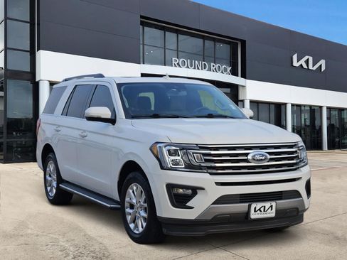 Used 2021 Ford Expedition XLT RWD image 3