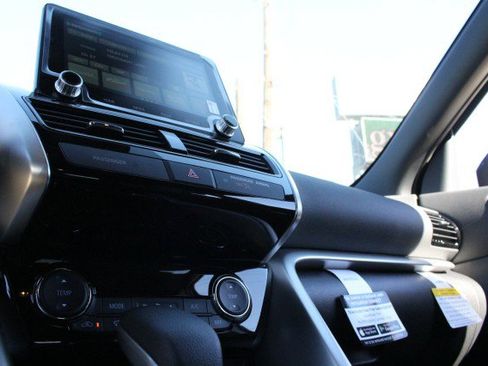 New 2026 Mitsubishi Eclipse Cross SEL image 12