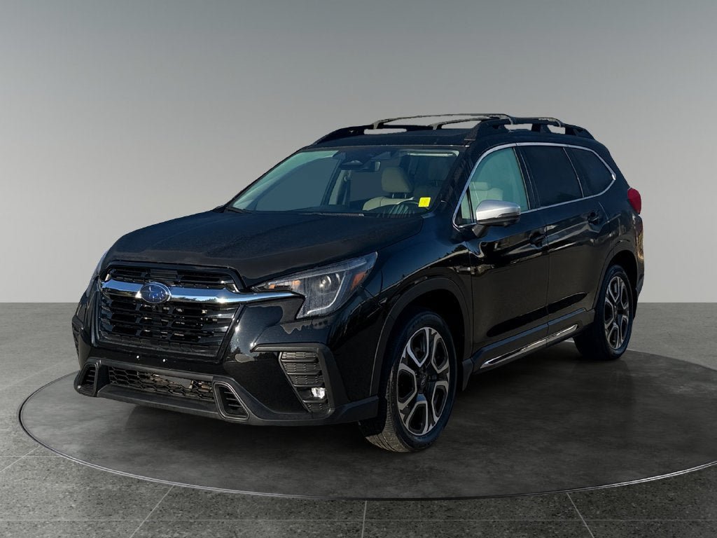 Used 2023 Subaru Ascent Limited w/ Technology Package AWD/4WD image 4