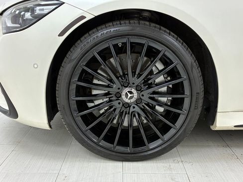 Used 2022 Mercedes-Benz S 580 4MATIC Sedan w/ AMG Line Package image 37