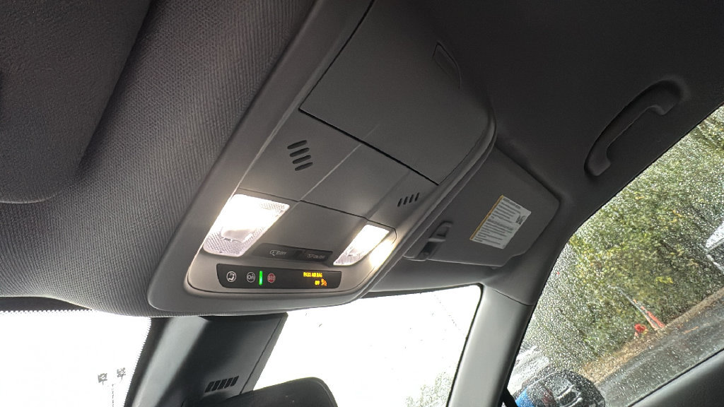 Used 2025 Chevrolet Blazer LT AWD/4WD image 25